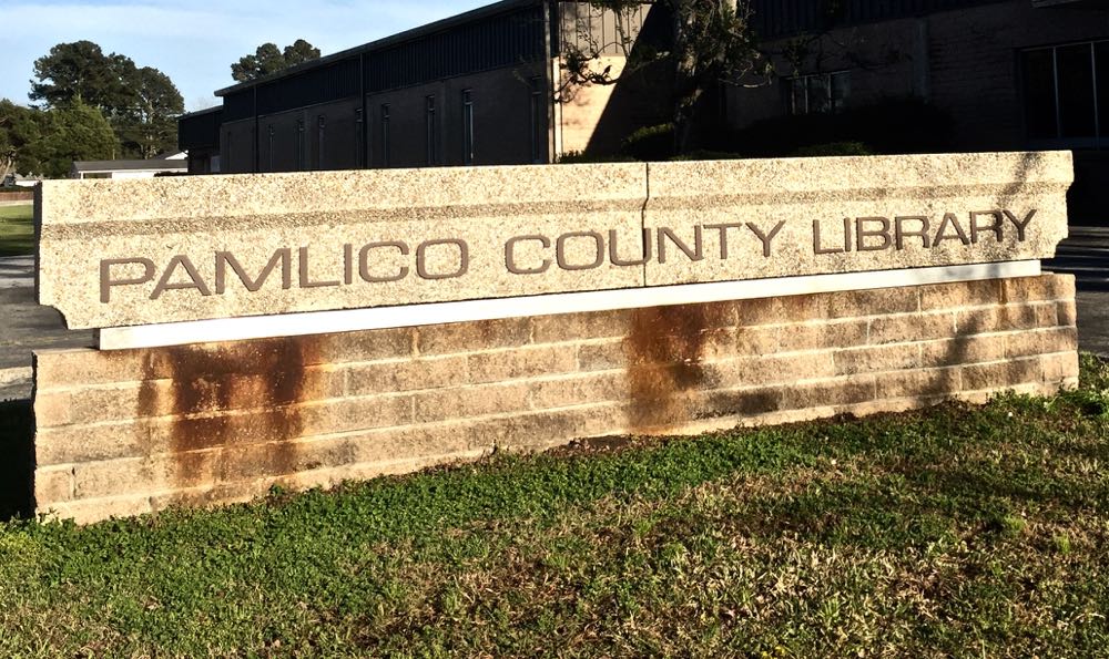 pamlico library  closed