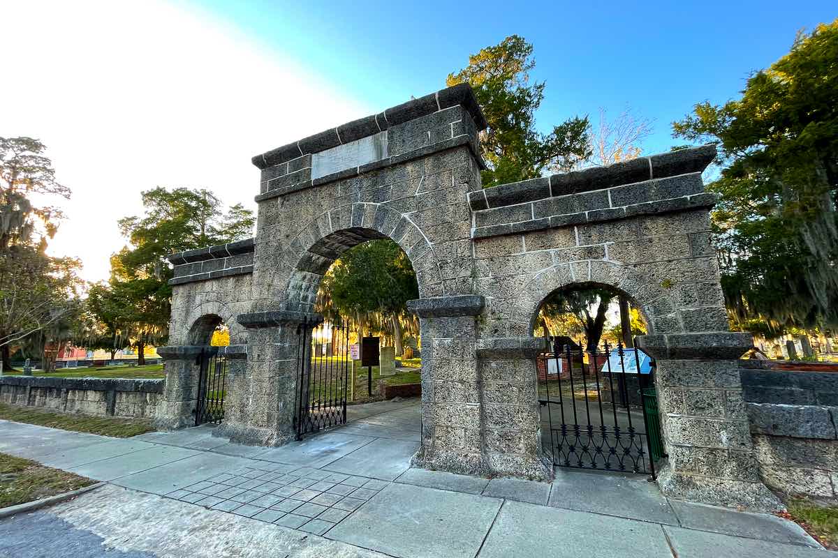 New Bern s Cedar Grove Cemetery